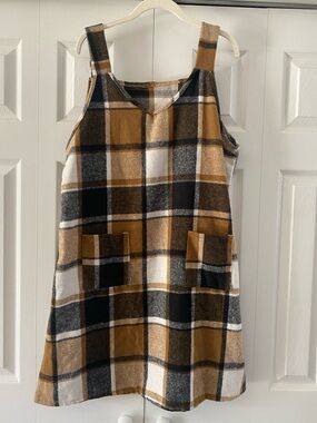 Cute Plaid Jumper with Pockets